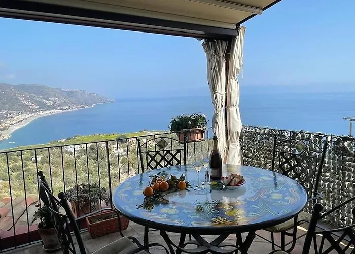 Dimora Disiu - Jacuzzi & Sea View - 4 Minuti A Piedi Dal Centro